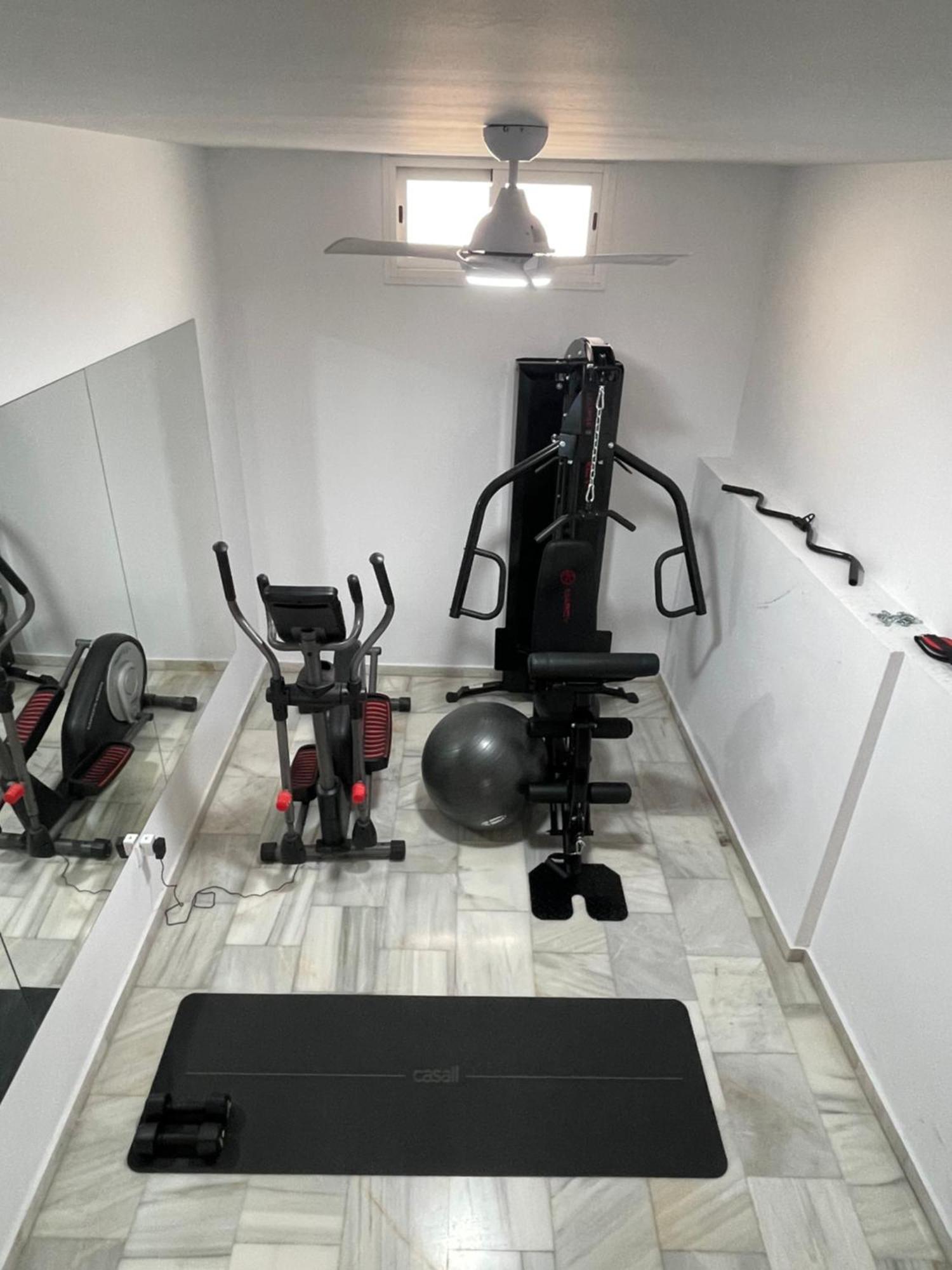 شقة Historical Centre! Private Terrace & Gym-Near Public Parking مالقة المظهر الخارجي الصورة